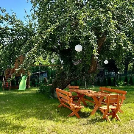 Hotel apartamentowy W Dolinie Stawow Zator By Housine Las (Oswiecim)