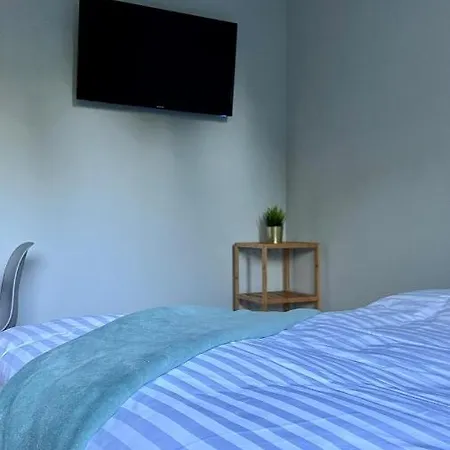 Apart-hotel W Dolinie Stawow Zator By Housine