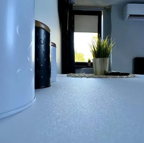 W Dolinie Stawow Zator By Housine 아파트호텔